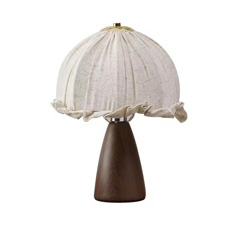 Lampada da tavolo antica in ceramica moderna con paralume in tessuto classico