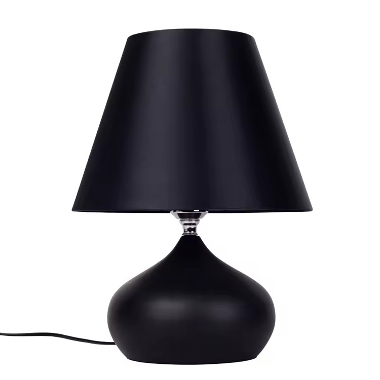 Lampada da comodino per camera da letto nordica di fabbrica Mini lampada da tavolo nera