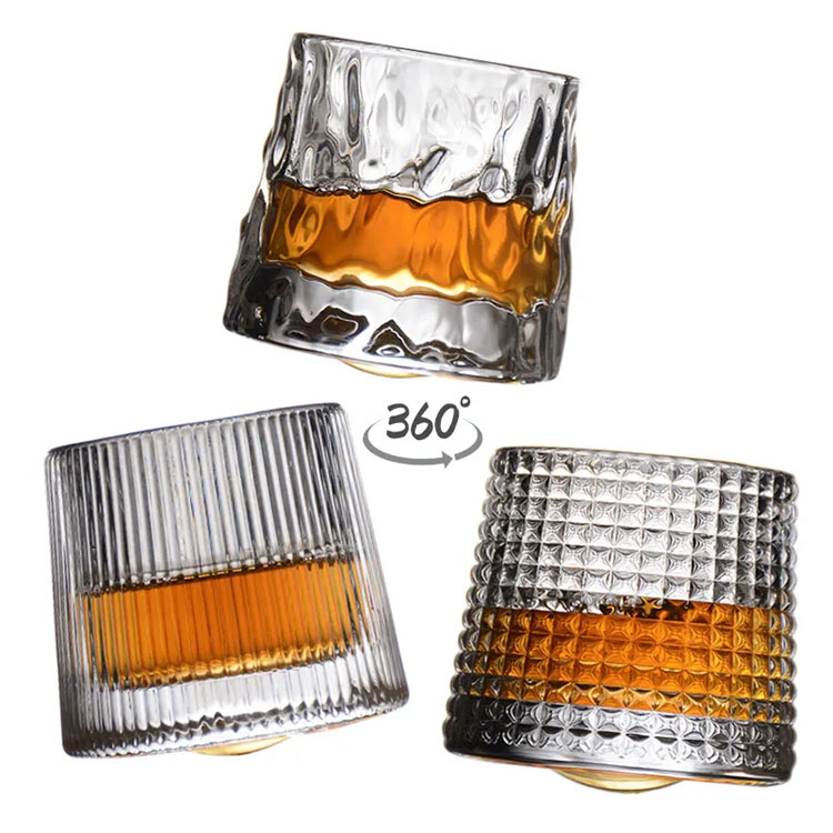 Bicchieri di whisky vecchio stile vetro