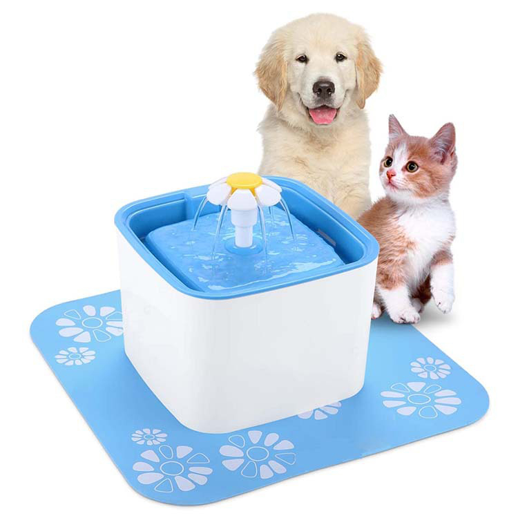 Distributore automatico di acqua potabile per cani